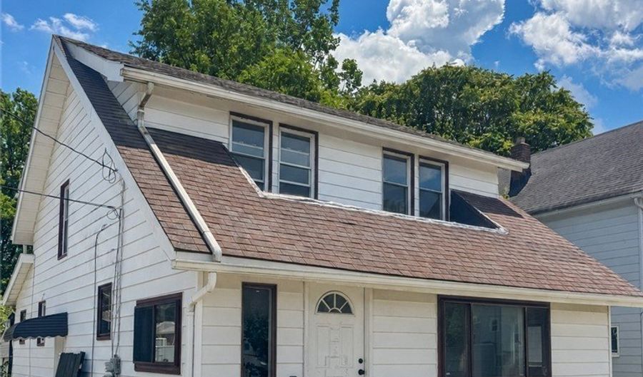 2041 13th St SW, Akron, OH 44314 - 3 Beds, 1 Bath
