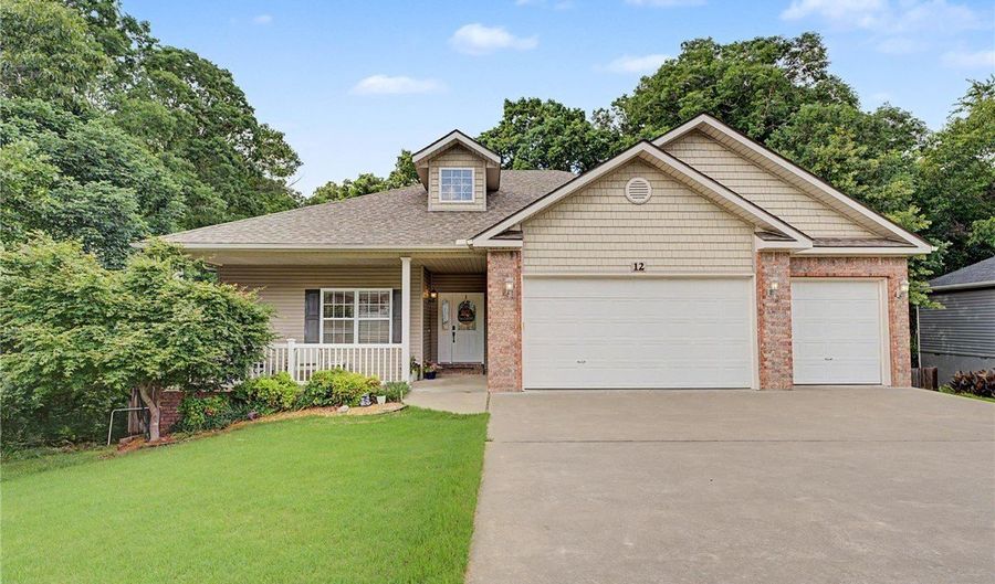 12 Hoyer Ln, Bella Vista, AR 72714 - 4 Beds, 3 Bath