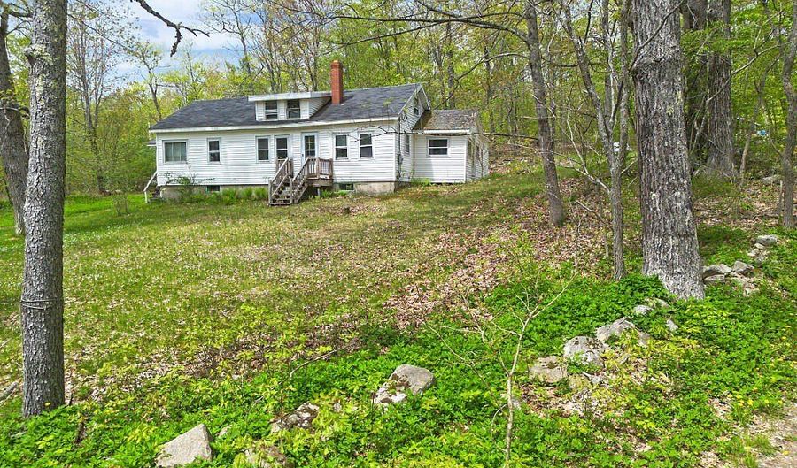 7 Frog Holler Ln, Augusta, ME 04330 - 3 Beds, 1 Bath