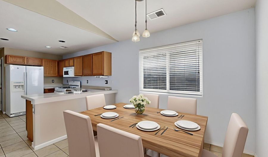 9101 INDIGO SKY Trl SW, Albuquerque, NM 87121 - 3 Beds, 2 Bath
