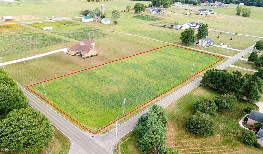Lake Center Street NW, Uniontown, OH 44685 - 0 Beds, 0 Bath