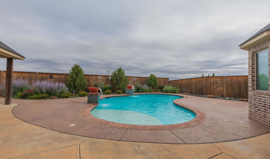 6410 Basswood Ln, Amarillo, TX 79124 - 5 Beds, 5 Bath