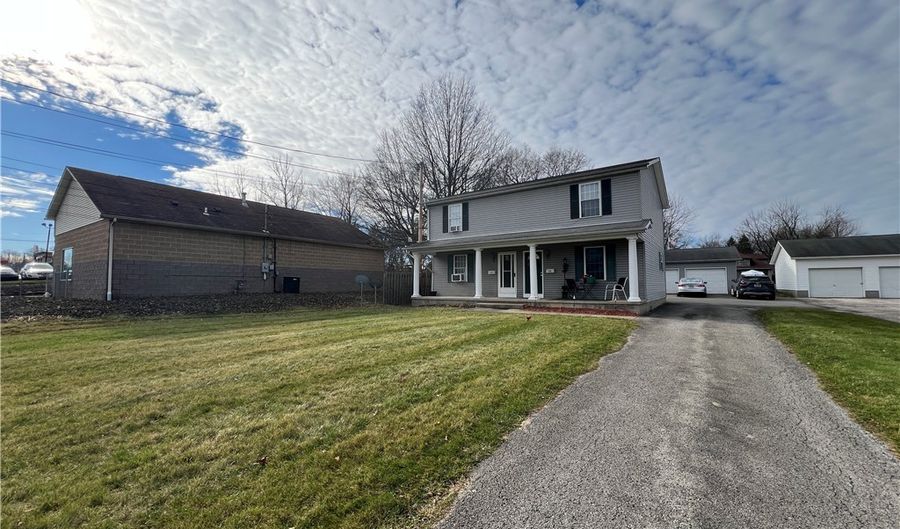 50 N Kimberly Ave, Austintown, OH 44515 - 4 Beds, 4 Bath