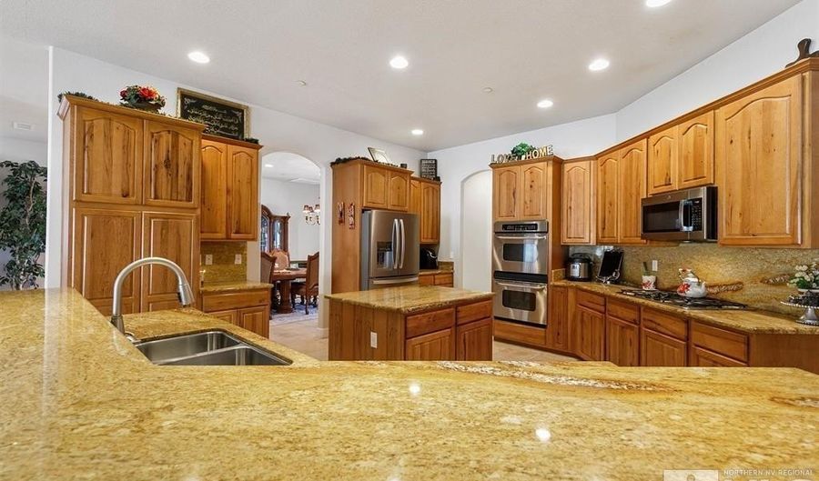 134 DENIO, Dayton, NV 89403 - 5 Beds, 4 Bath