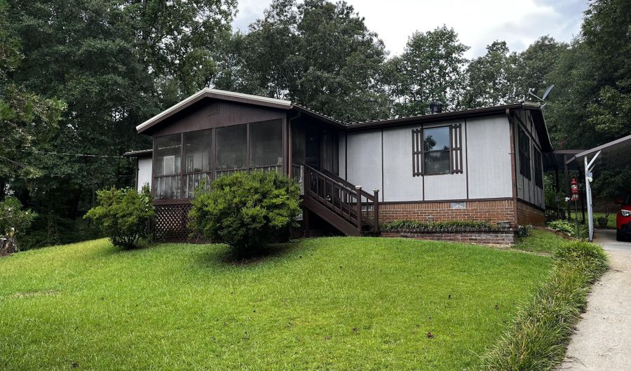 40 Collins, West Point, GA 31833 - 3 Beds, 2 Bath