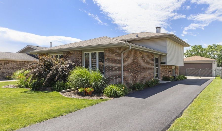 3835 W 121st Pl, Alsip, IL 60803 - 3 Beds, 2 Bath