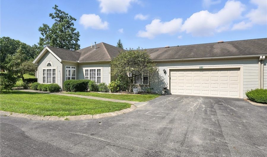 214 Wilcox Rd, Austintown, OH 44515 - 3 Beds, 3 Bath