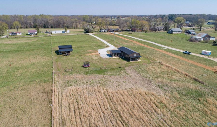 25872 Union Hill Rd, Ardmore, TN 38449 - 3 Beds, 2 Bath