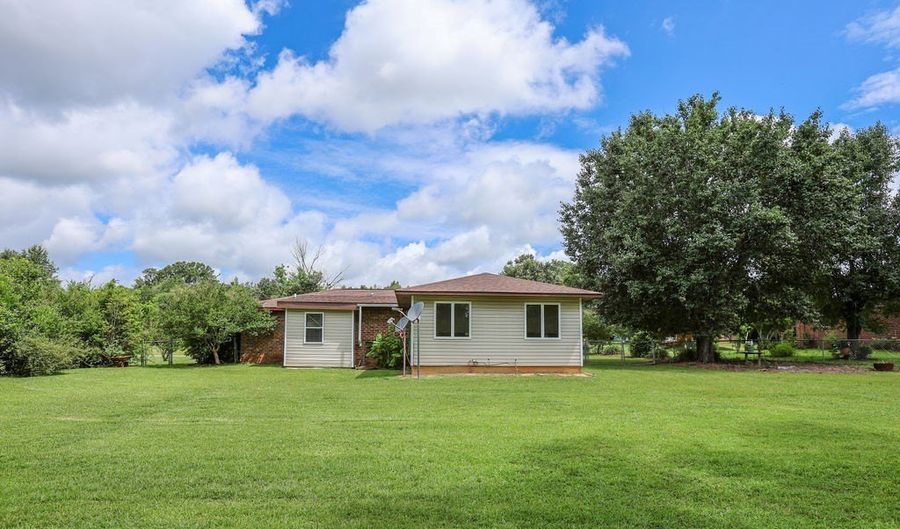3606 Radial Ave, Albany, GA 31705 - 3 Beds, 2 Bath