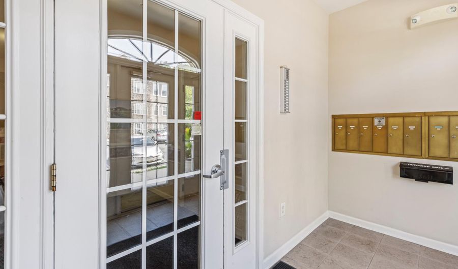 120 W BROADWAY 2C, Bel Air, MD 21014 - 2 Beds, 2 Bath