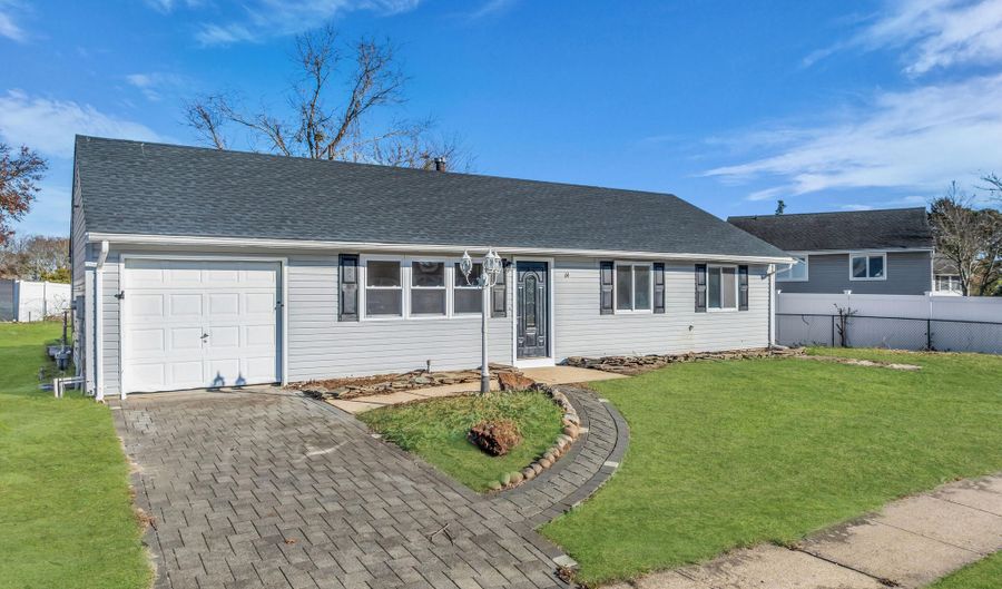 64 Georgetown Blvd, Barnegat, NJ 08005 - 3 Beds, 1 Bath