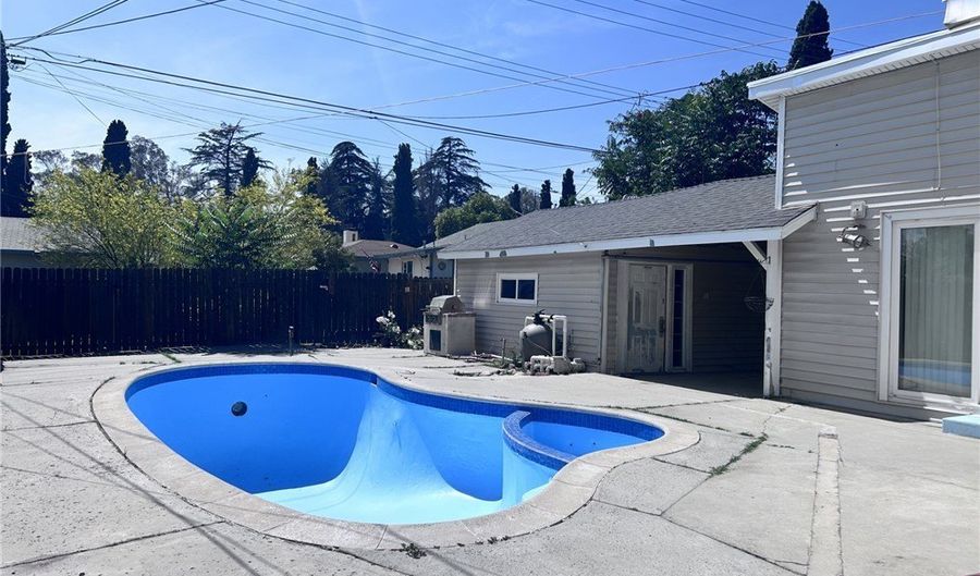 1065 N San Gorgonio Ave, Banning, CA 92220 - 4 Beds, 4 Bath