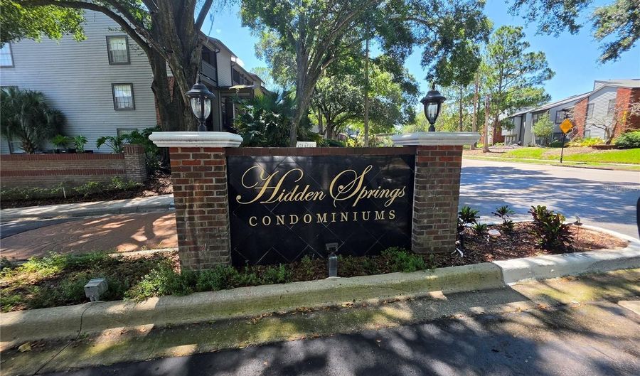 705 YOUNGSTOWN Pkwy 356, Altamonte Springs, FL 32714 - 3 Beds, 2 Bath