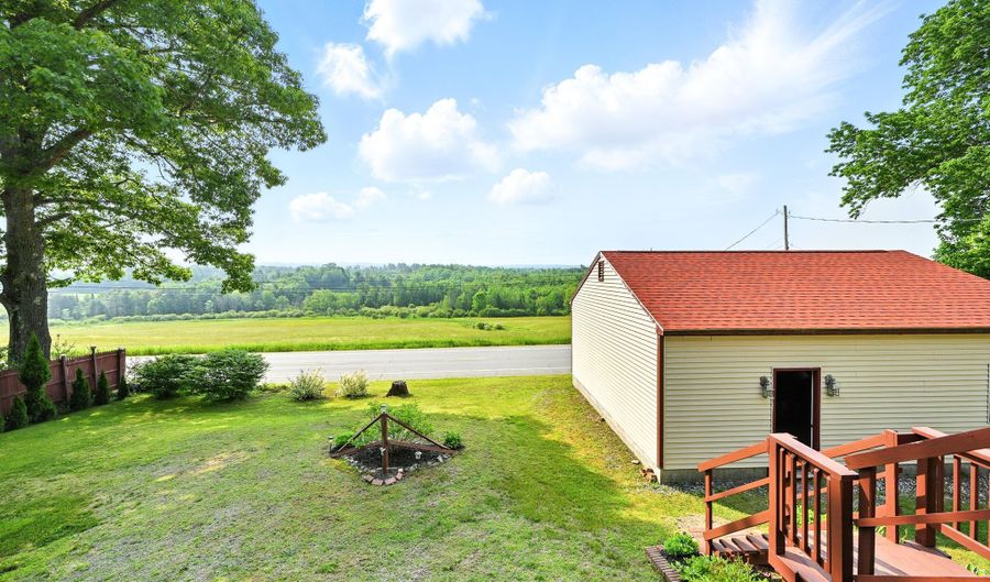 821 China Rd, Albion, ME 04910 - 2 Beds, 1 Bath