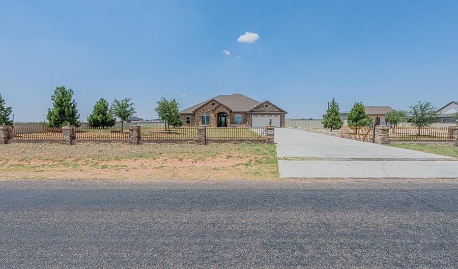 2894 SE 5001, Andrews, TX 79714 - 4 Beds, 3 Bath