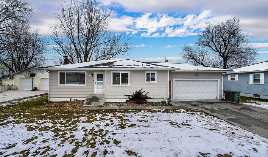 925 Mossman Dr, Billings, MT 59105 - 4 Beds, 3 Bath