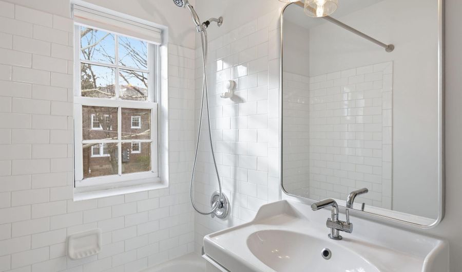 1744 N RHODES St 310, Arlington, VA 22201 - 2 Beds, 1 Bath