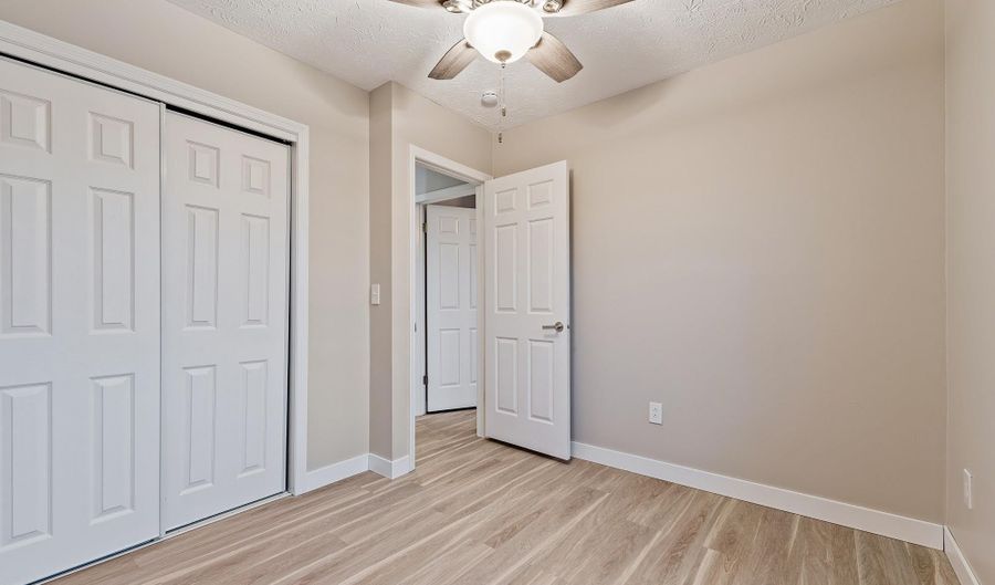 319 Berry Ln, Barboursville, WV 25504 - 4 Beds, 3 Bath