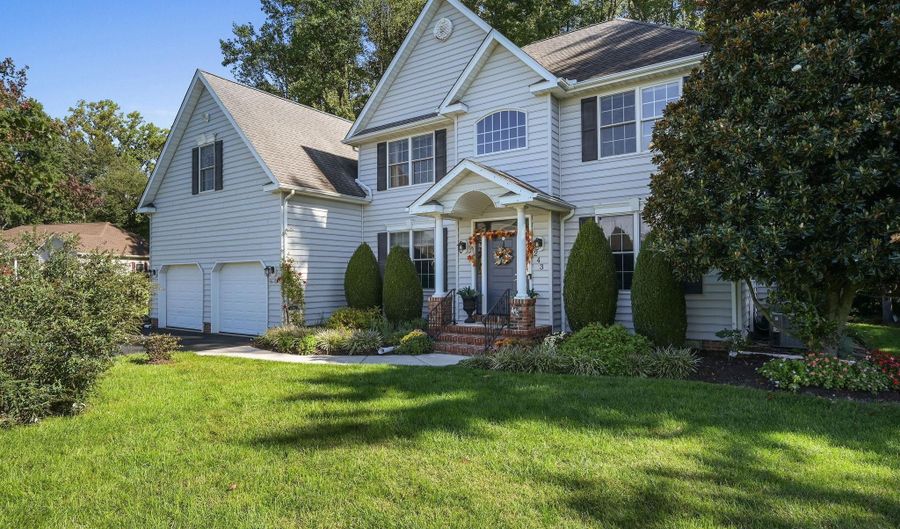 243 CARDINAL HILLS Pkwy, Dover, DE 19904 - 4 Beds, 3 Bath