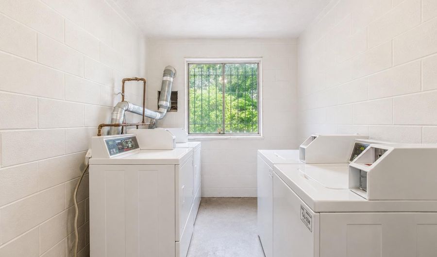 4921 QUARLES St NE 103, Washington, DC 20019 - 1 Beds, 1 Bath