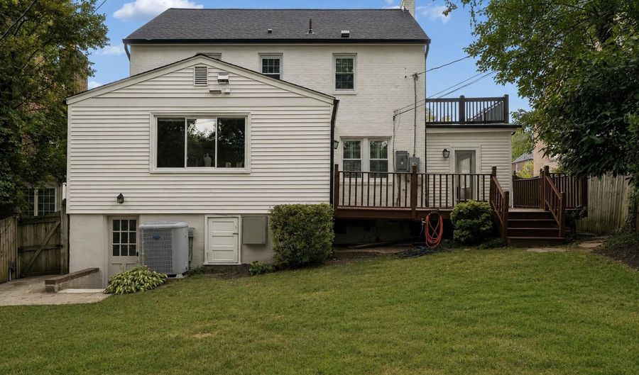 1109 N ILLINOIS St, Arlington, VA 22205 - 4 Beds, 4 Bath