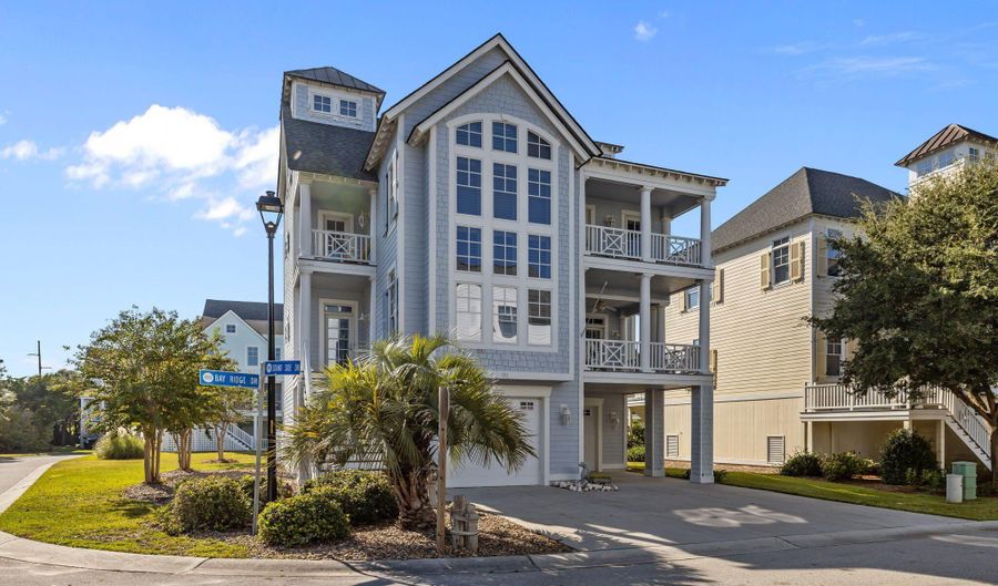 101 Bay Ridge Dr, Atlantic Beach, NC 28512 - 5 Beds, 4 Bath