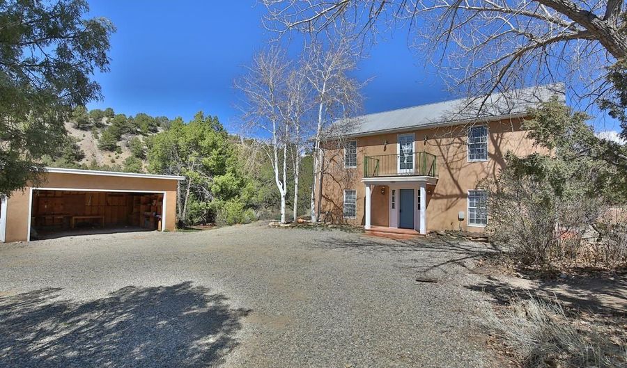 92 Sandia Cyn, Arroyo Hondo, NM 87513 - 3 Beds, 3 Bath