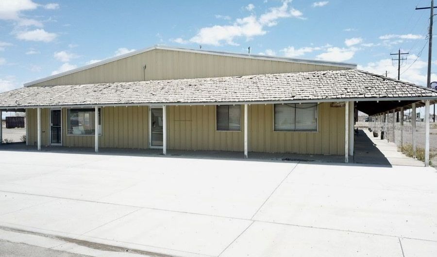 101 Carson Rd, Battle Mountain, NV 89820 - 0 Beds, 3 Bath