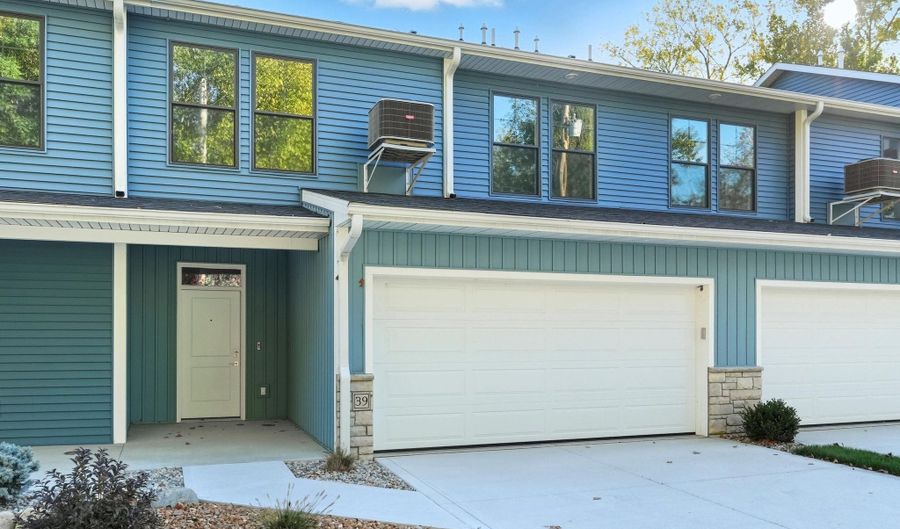 39 Lane 345 Crooked Lk, Angola, IN 46703 - 3 Beds, 3 Bath