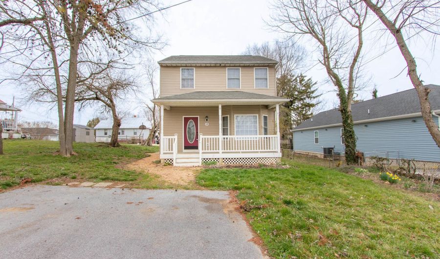 113 MAPLE Ave, Charles Town, WV 25414 - 3 Beds, 3 Bath