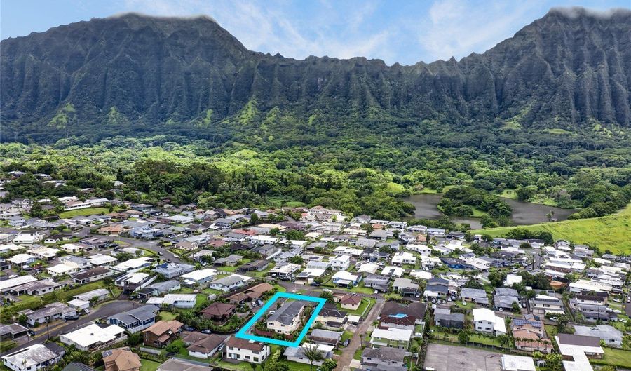 45-593 Weleweka Pl, Kaneohe, HI 96744 - 6 Beds, 5 Bath