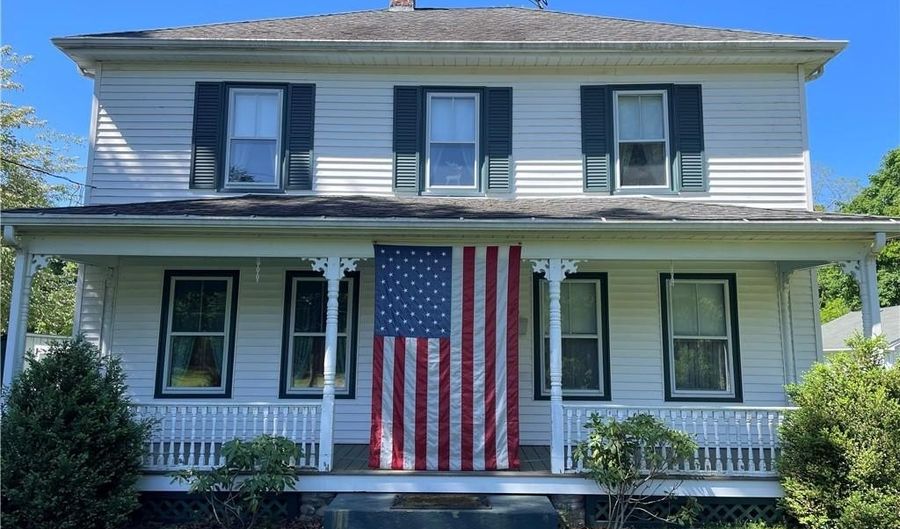 750 Ten Rod Rd, North Kingstown, RI 02852 - 4 Beds, 1 Bath