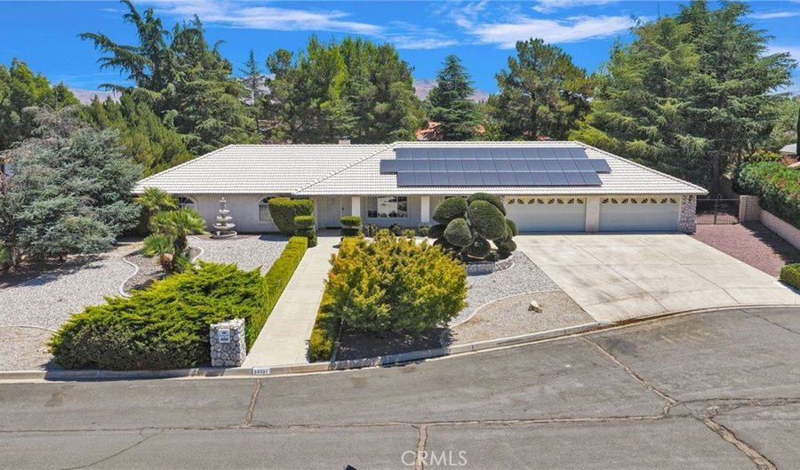 13331 Waco Dr, Apple Valley, CA 92308 - 4 Beds, 3 Bath