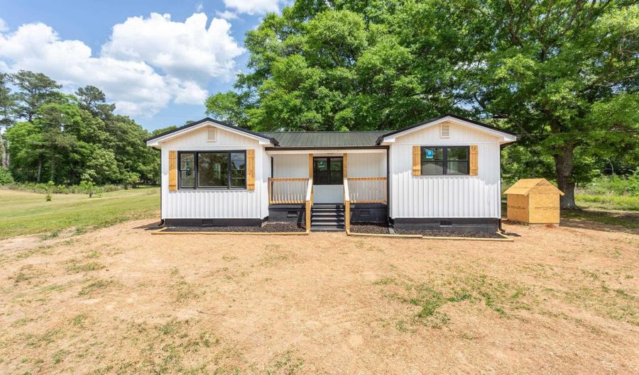 3791 CHOCTAW St, Anniston, AL 36206 - 3 Beds, 2 Bath