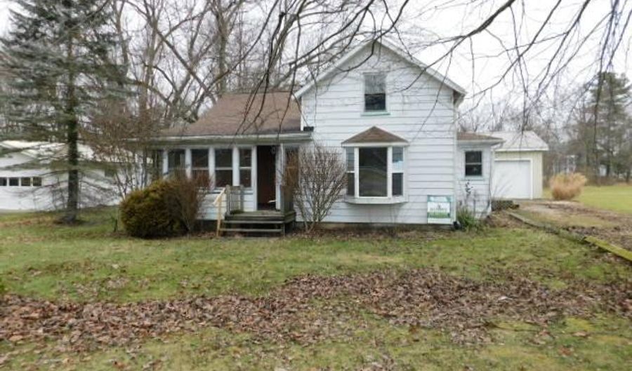 246 Chestnut St, Andover, OH 44003 - 4 Beds, 1 Bath