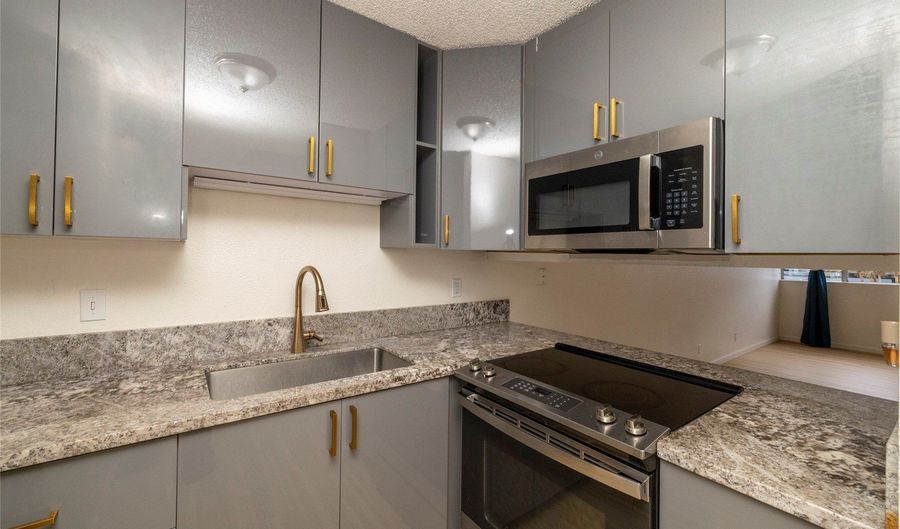 46-232 Kahuhipa St B205, Kaneohe, HI 96744 - 2 Beds, 2 Bath