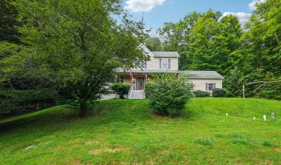 7 Parks Ln, Alloway, NJ 07461 - 3 Beds, 3 Bath