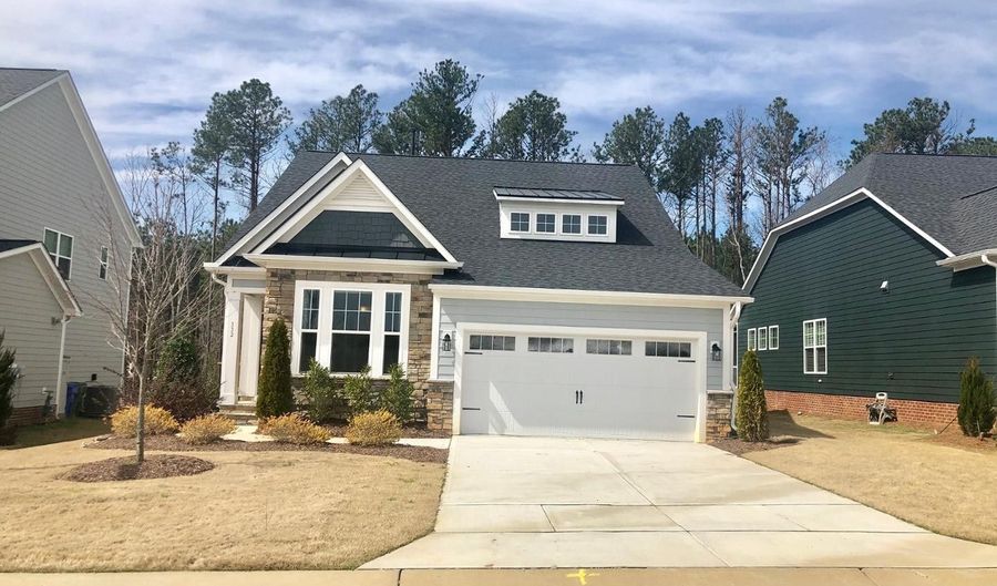 332 Price Lake Way, Fuquay Varina, NC 27526 - 4 Beds, 3 Bath