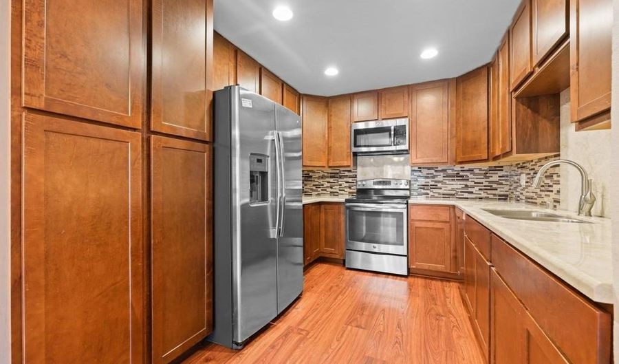 6767 Friars Rd 137, San Diego, CA 92108 - 3 Beds, 2 Bath