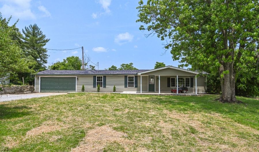 6634 US Highway 50, Aurora, IN 47001 - 4 Beds, 2 Bath
