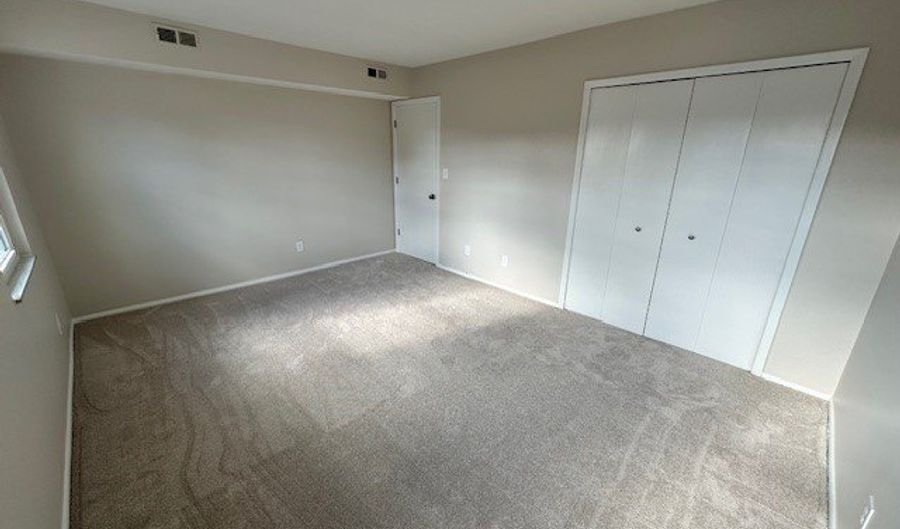 2723 Pease Dr, Rocky River, OH 44116 - 2 Beds, 1 Bath