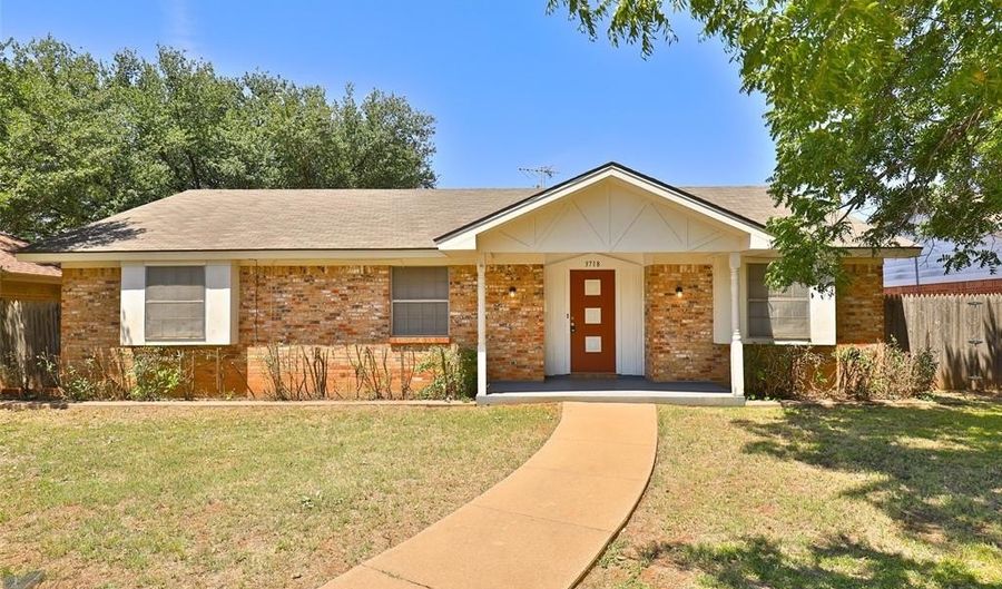 3718 Brook Hollow Dr, Abilene, TX 79605 - 3 Beds, 2 Bath