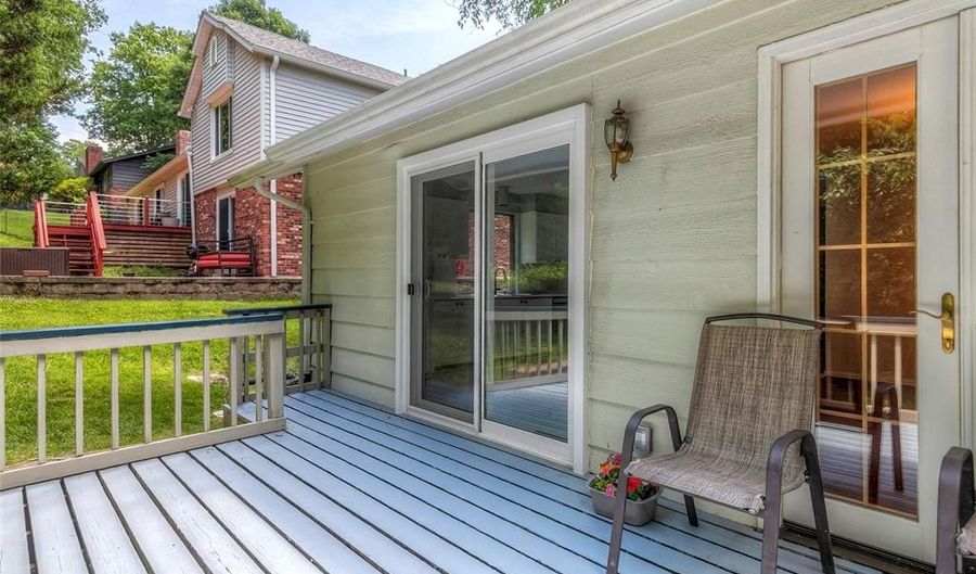 501 Clayworth Dr, Ballwin, MO 63011 - 3 Beds, 2 Bath