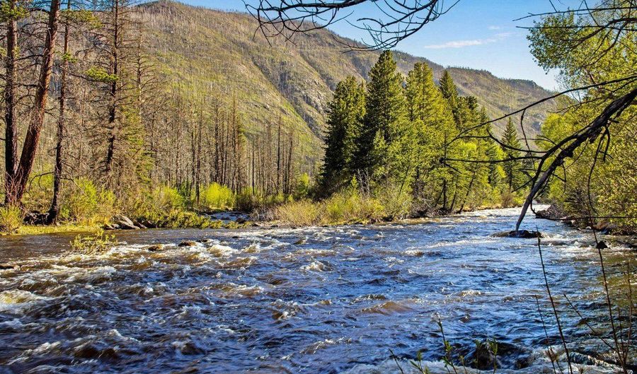44174 Poudre Canyon Rd, Bellvue, CO 80512 - 14 Beds, 10 Bath