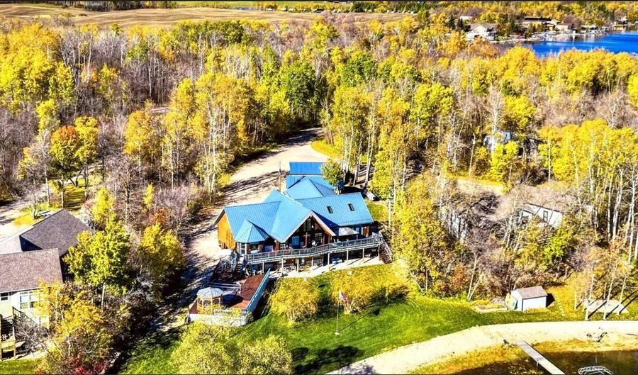 742 Solpers Bay Rd, Bottineau, ND 58318 - 5 Beds, 4 Bath
