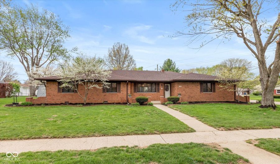 715 Ralston Rd, Indianapolis, IN 46217 - 4 Beds, 3 Bath