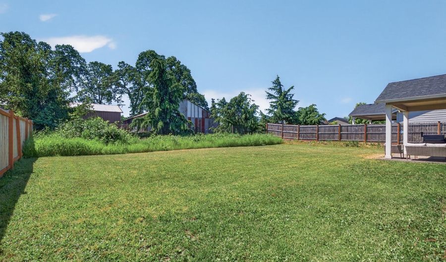 2988 NE Clearwater Dr, Albany, OR 97321 - 4 Beds, 2 Bath