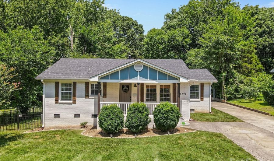 4405 Somerdale Ln, Charlotte, NC 28205 - 4 Beds, 2 Bath