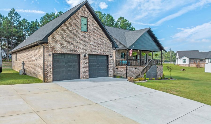 68 Pierce Rd, Albertville, AL 35951 - 4 Beds, 3 Bath