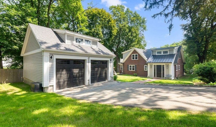 418 Mystic St, Arlington, MA 02474 - 4 Beds, 5 Bath